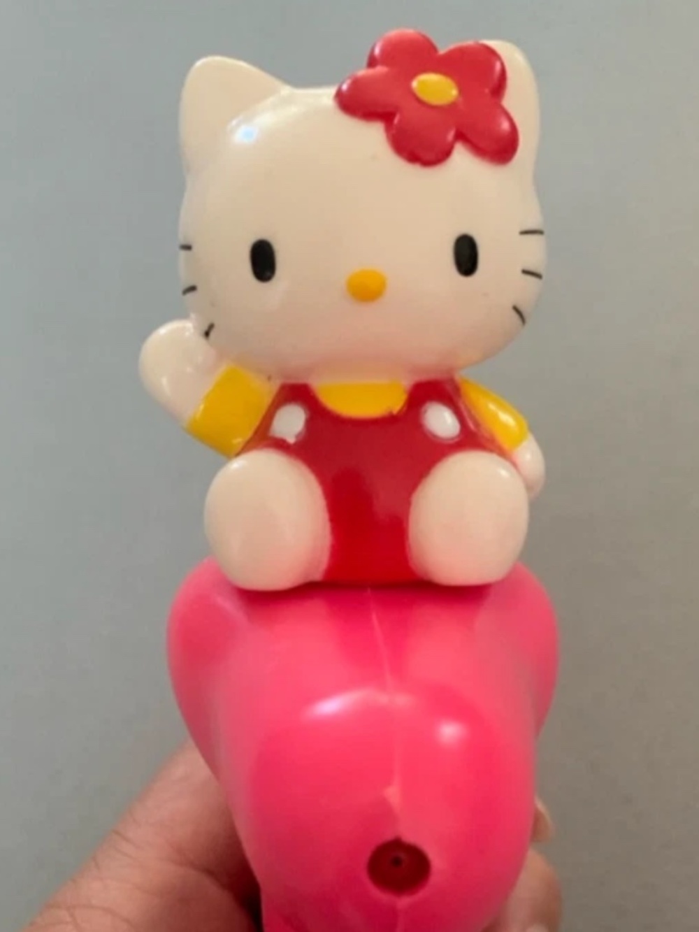 Y2K Hello Kitty Mini Water Gun Vintage